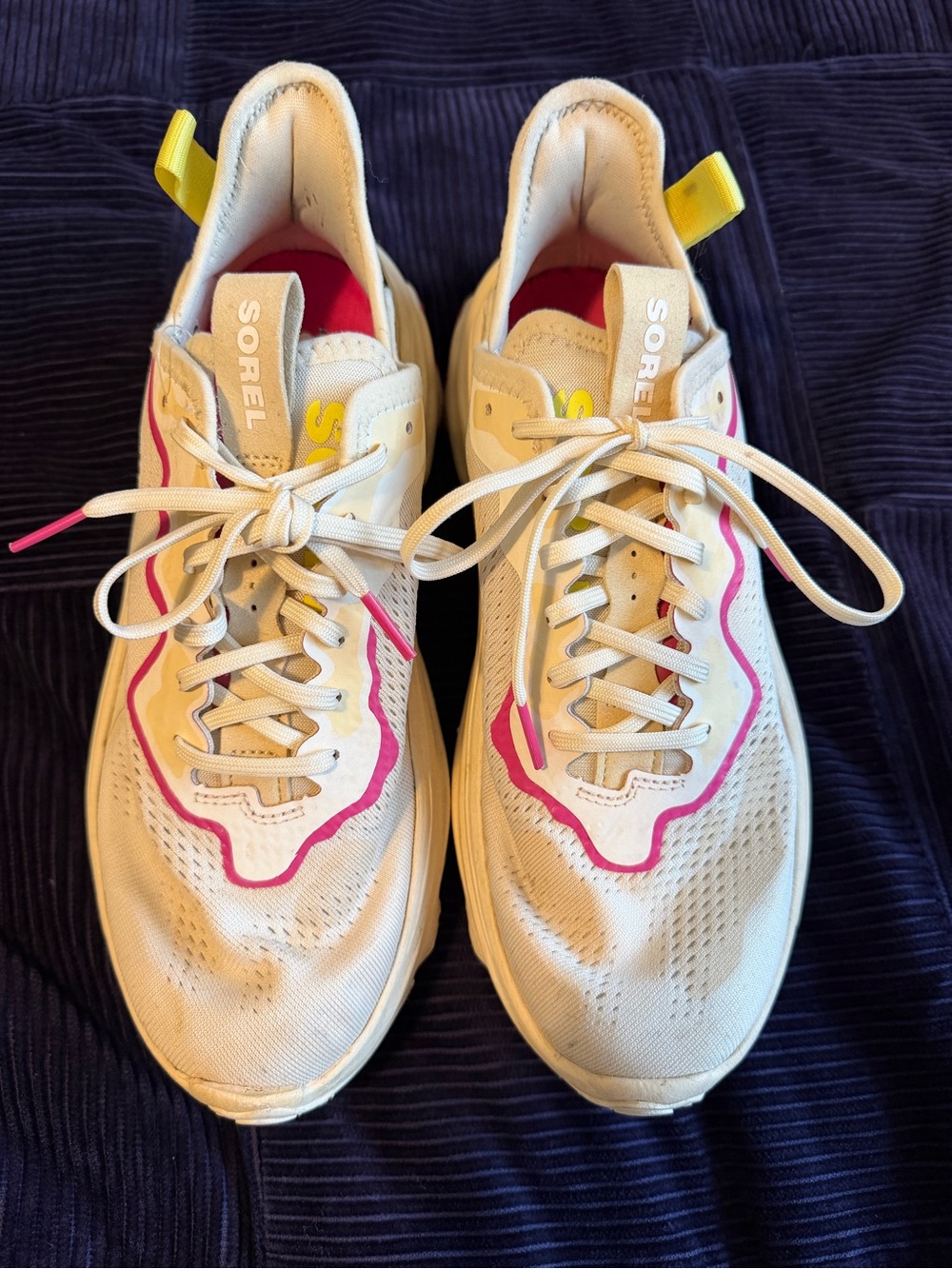 Sorel athletic shoes size 8.5